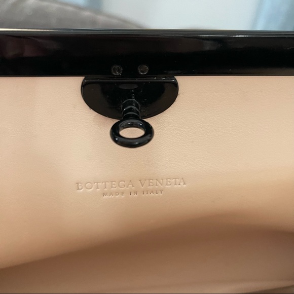 BOTTEGA VENETA Patent Leather Black Frame Bag - Picture 9 of 13